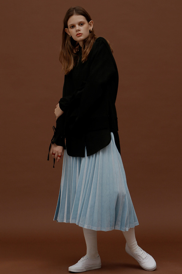 ROCKET LUNCH Velvet Pleated Skirt- Blue ROCKET LUNCH Velvet Pleated Skirt- Blue
