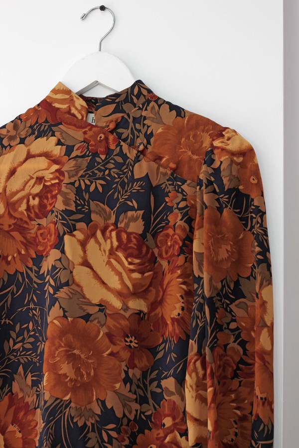 Hey Jude Vintage Floral Motif Longsleeve Hey Jude Vintage Floral Motif Longsleeve