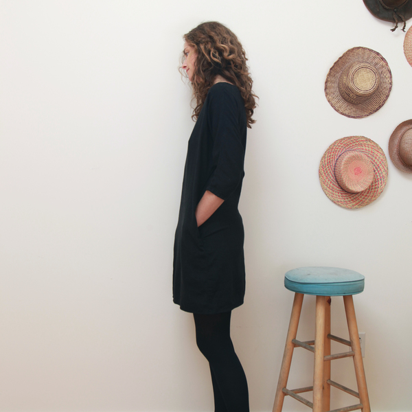 Me & Arrow Dolman 3/4 Sleeve Dress Black Me & Arrow Dolman 3/4 Sleeve Dress Black