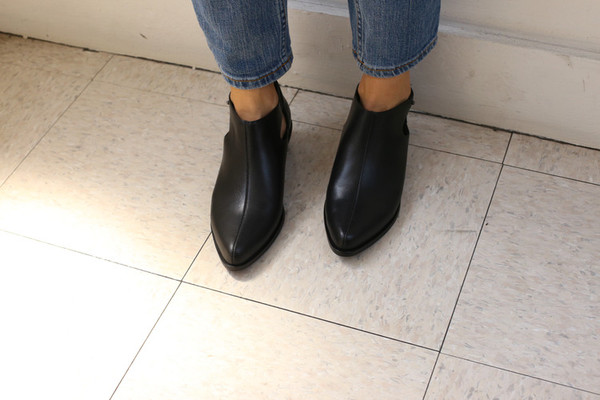 Intentionally Blank FINC Black Intentionally Blank FINC Black