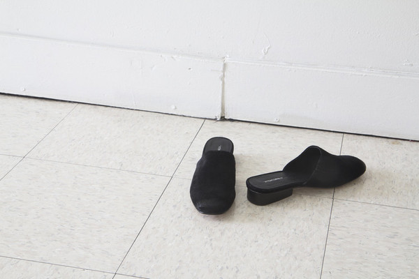 Intentionally Blank TOUCH Black Suede Intentionally Blank TOUCH Black Suede