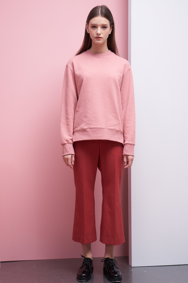 LOOKAST Basic Sweatshirt- Pink LOOKAST Basic Sweatshirt- Pink