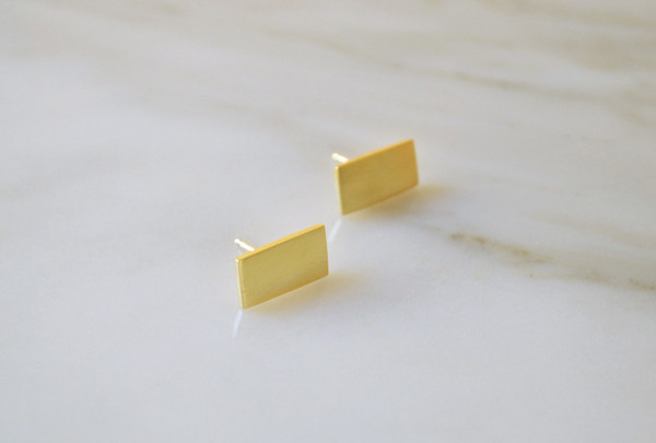 Annie Costello Brown Rectangle Posts Annie Costello Brown Rectangle Posts