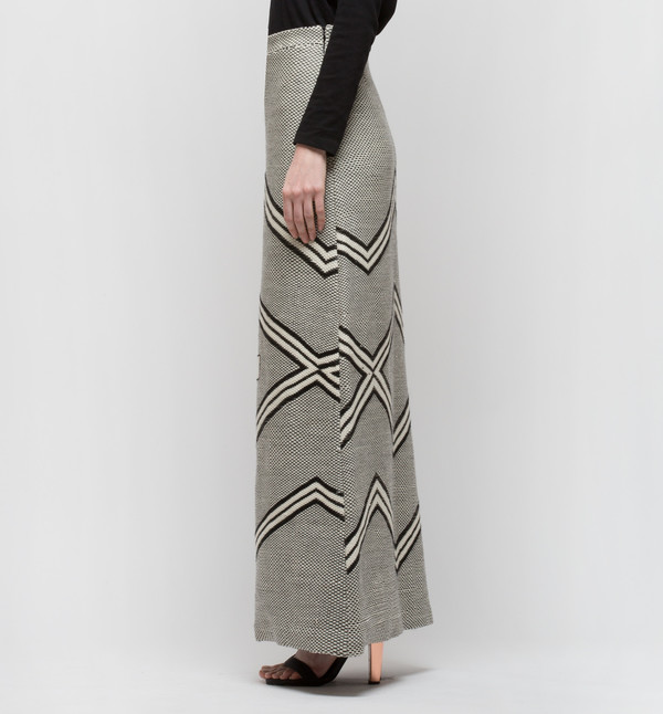 VOZ Ojos Skirt Ivory/Black VOZ Ojos Skirt Ivory/Black