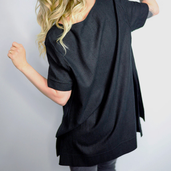 Jamie + The Jones Split Tee, Black Raw Silk Jamie + The Jones Split Tee, Black Raw Silk
