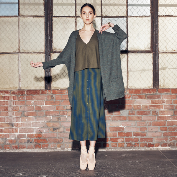 Ali Golden V-NECK TOP - RUST Ali Golden V-NECK TOP - RUST