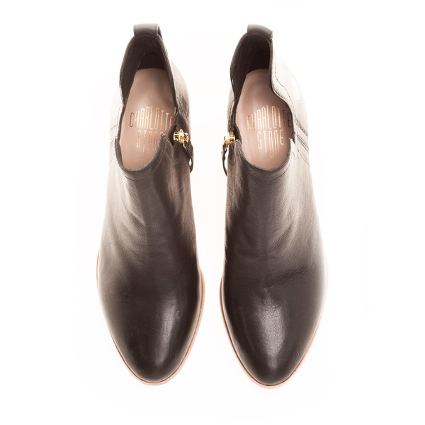 Charlotte Stone CLEO Charlotte Stone CLEO