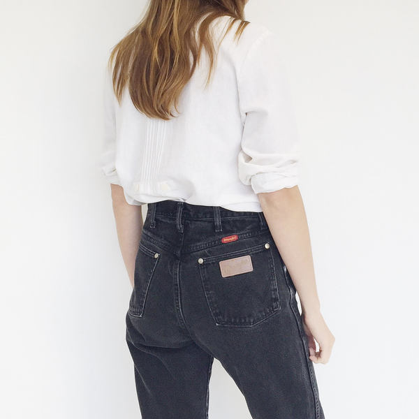 Johan Vintage White Linen Blend Pintuck Top Johan Vintage White Linen Blend Pintuck Top