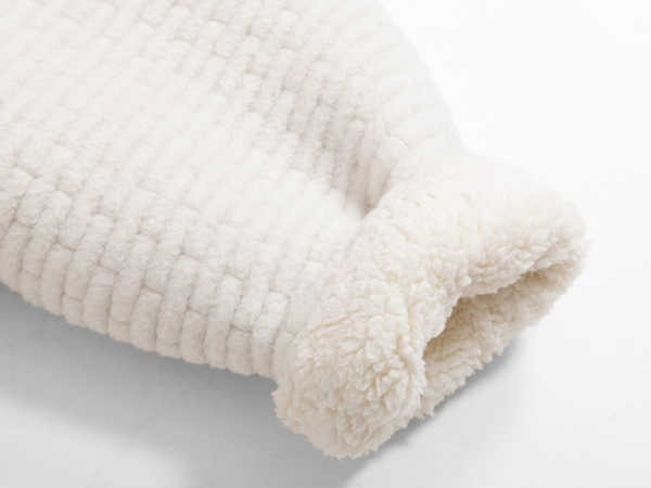 Berenik Quilted Fleece Sweater - White Berenik Quilted Fleece Sweater - White
