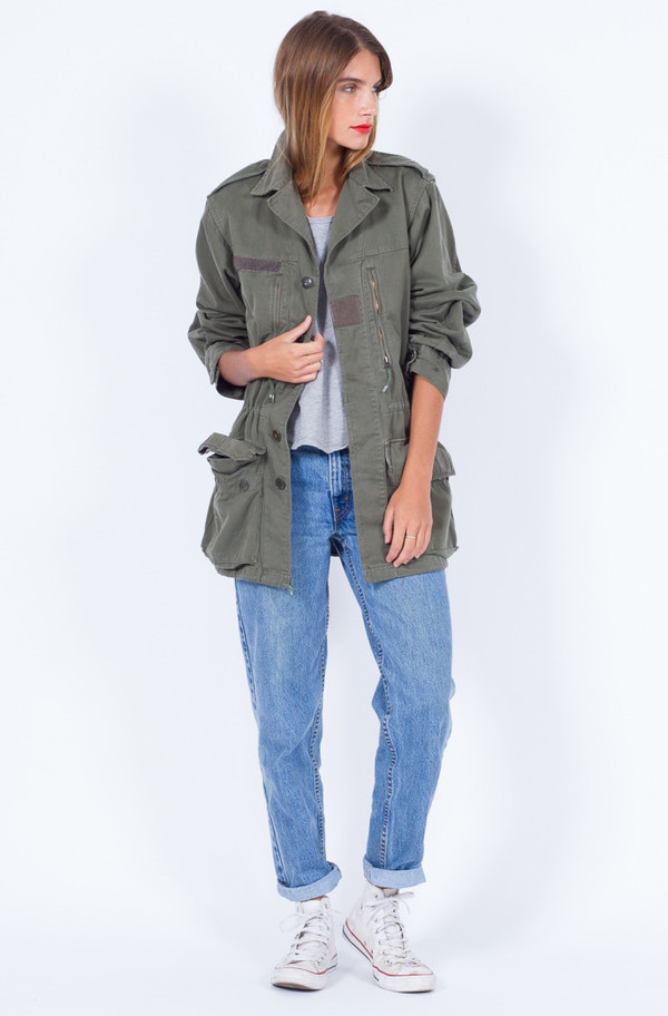 KHAKI JACKET (SMALL-MEDIUM) KHAKI JACKET (SMALL-MEDIUM)