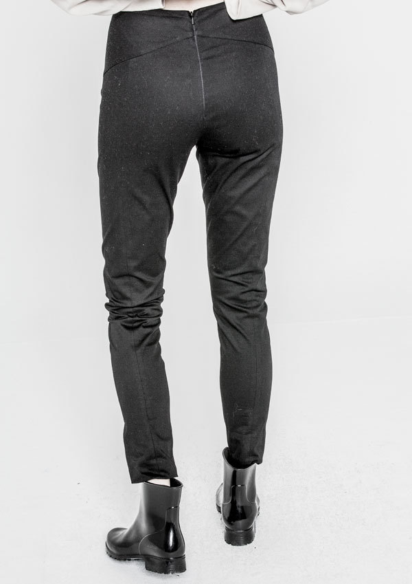 Berenik Trousers Skinny Stretch Plain- Black Berenik Trousers Skinny Stretch Plain- Black