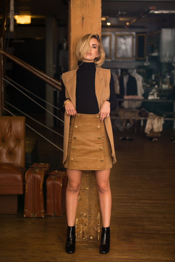 BETWEEN TEN Hardy Corduroy Skirt BETWEEN TEN Hardy Corduroy Skirt