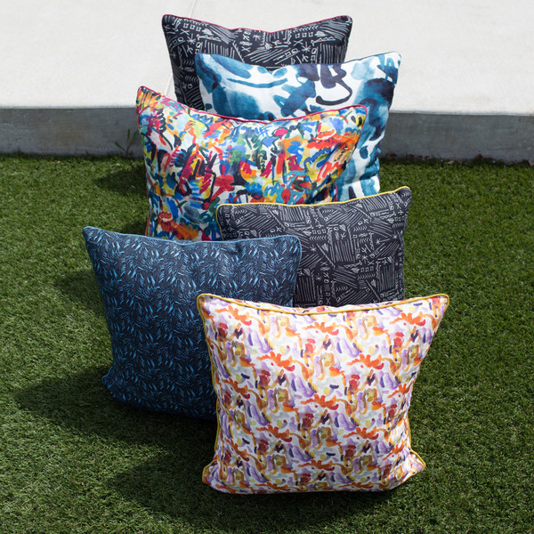 BALI INDIGO EVE 18" PILLOW BALI INDIGO EVE 18" PILLOW