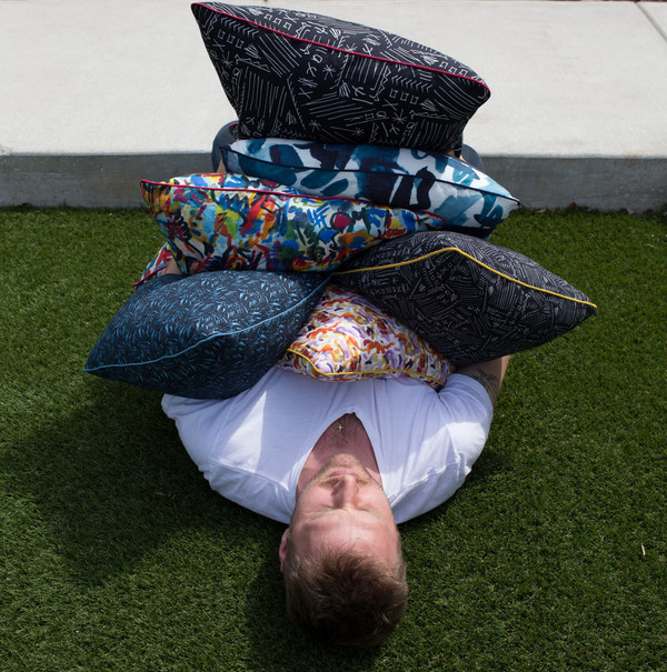 BALI INDIGO EVE 18" PILLOW BALI INDIGO EVE 18" PILLOW
