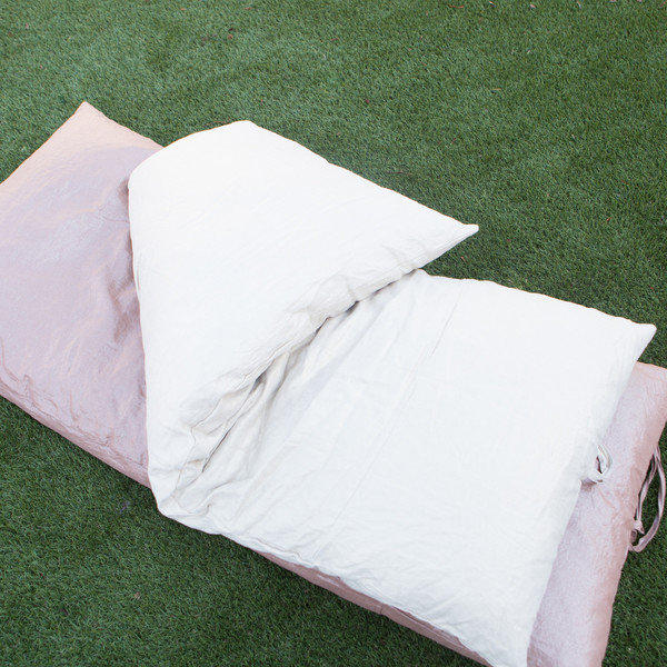 HEDGEHOUSE Throwbed HEDGEHOUSE Throwbed