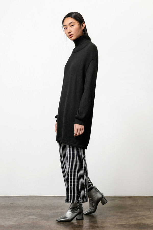 Osei-Duro Alpaca Turtneck Tunic in Black Osei-Duro Alpaca Turtneck Tunic in Black