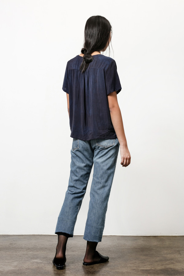 Osei-Duro Note T in Silk Crepe Natural Indigo Osei-Duro Note T in Silk Crepe Natural Indigo