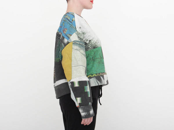 Berenik Printed Crop Sweatshirt Berenik Printed Crop Sweatshirt