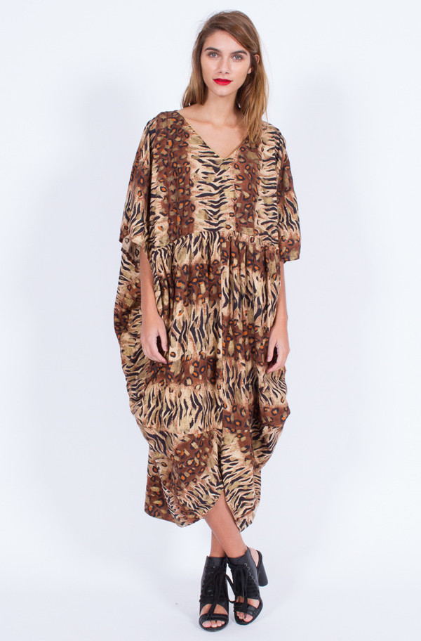 LEOPARD PRINT KAFTAN (ONE SIZE) LEOPARD PRINT KAFTAN (ONE SIZE)