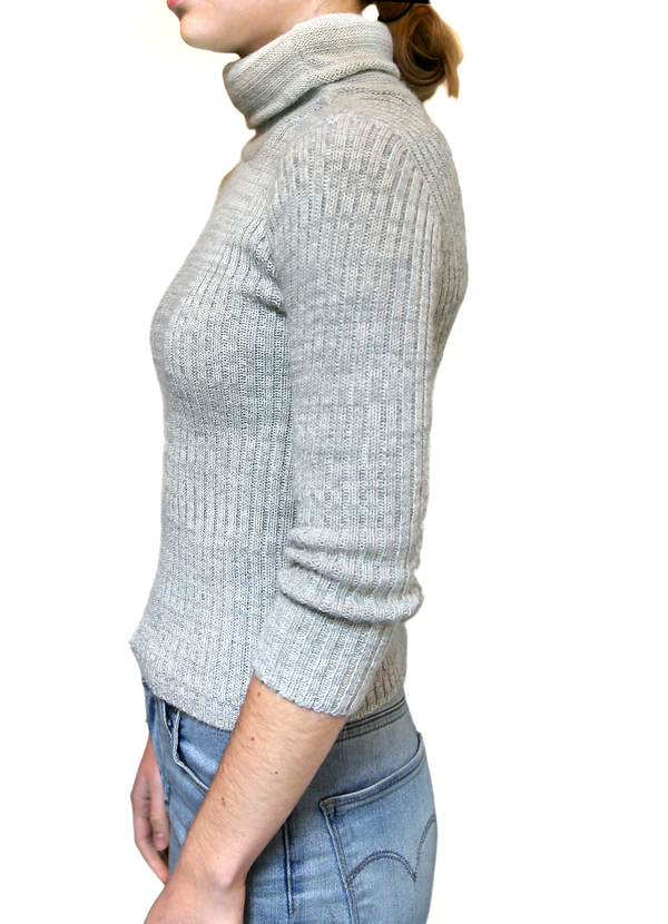 été noir ribbed lightweight turtleneck été noir ribbed lightweight turtleneck