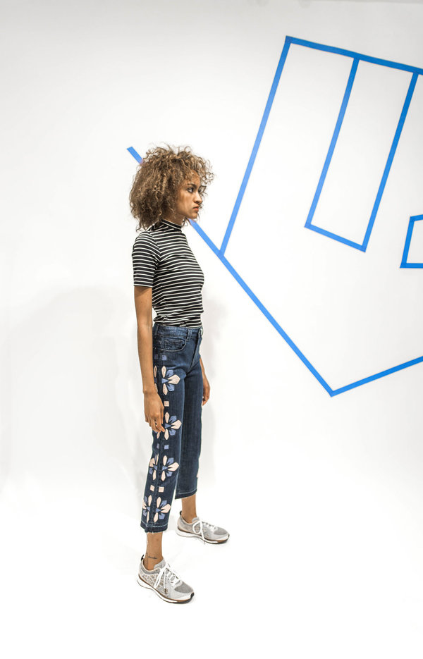 Alyssa Less MCVIE Cropped Flare - Blue Deco Bloom Alyssa Less MCVIE Cropped Flare - Blue Deco Bloom