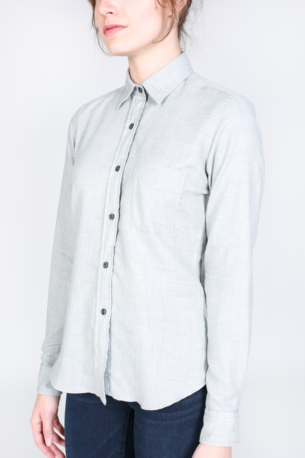 Vert & Vogue Laura Button-Up in Light Grey Vert & Vogue Laura Button-Up in Light Grey