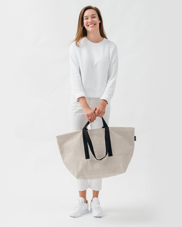BAGGU WEEKEND BAG - NATURAL GRID BAGGU WEEKEND BAG - NATURAL GRID