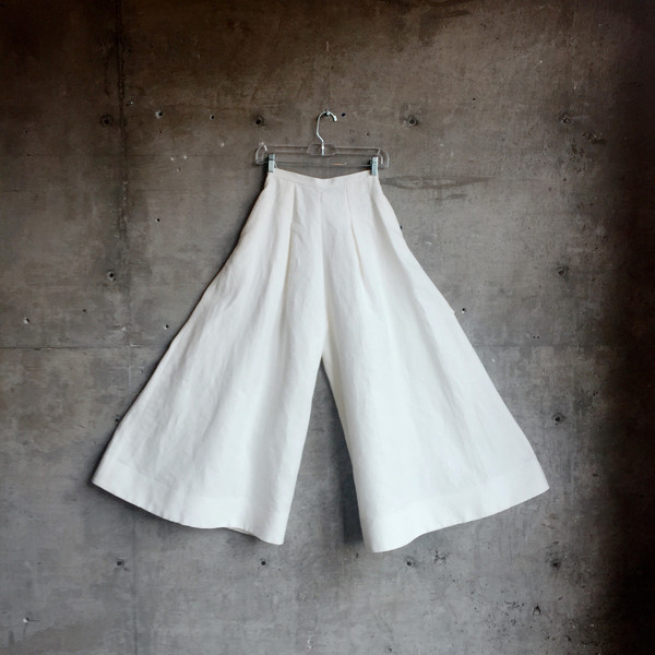 UNIFORME Caro Cropped Palazzo Pants - Belgian Linen Twill UNIFORME Caro Cropped Palazzo Pants - Belgian Linen Twill