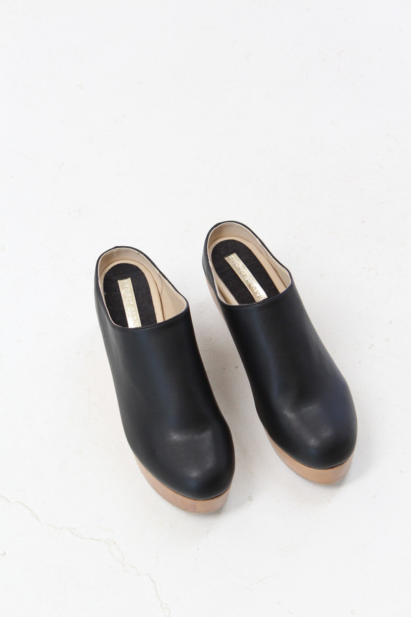 Sydney Brown Clog Black Sydney Brown Clog Black