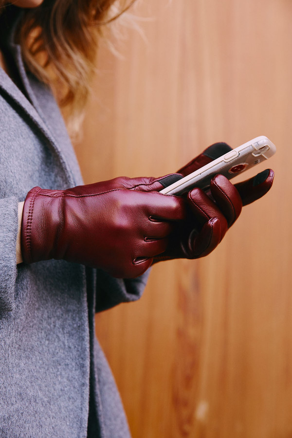 Honns Selina Smart Glove - Wine Honns Selina Smart Glove - Wine