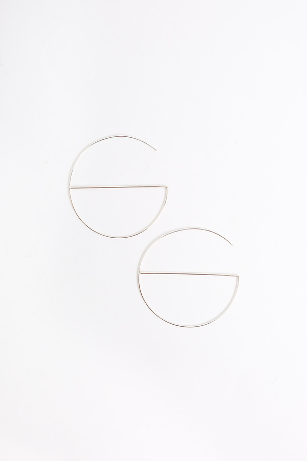 S Tector Metals Medium round hoop with cross bar in gold S Tector Metals Medium round hoop with cross bar in gold