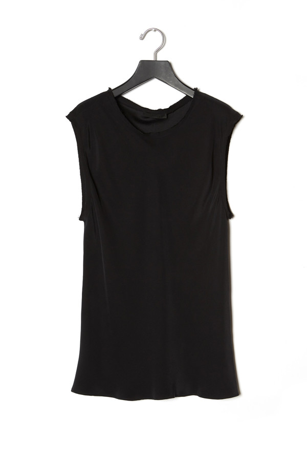 KES Raw Edge Sleeveless Blouse KES Raw Edge Sleeveless Blouse