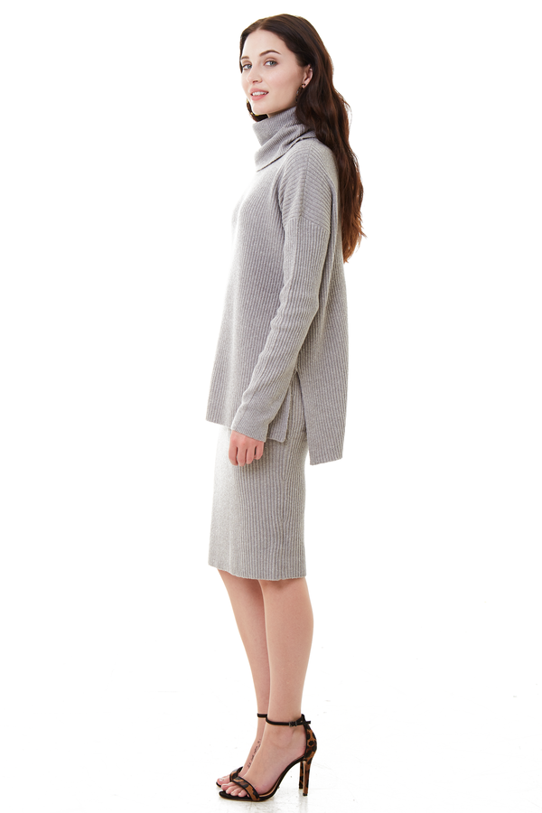 Cupcakes and Cashmere Heather Grey Josh Sweater Cupcakes and Cashmere Heather Grey Josh Sweater