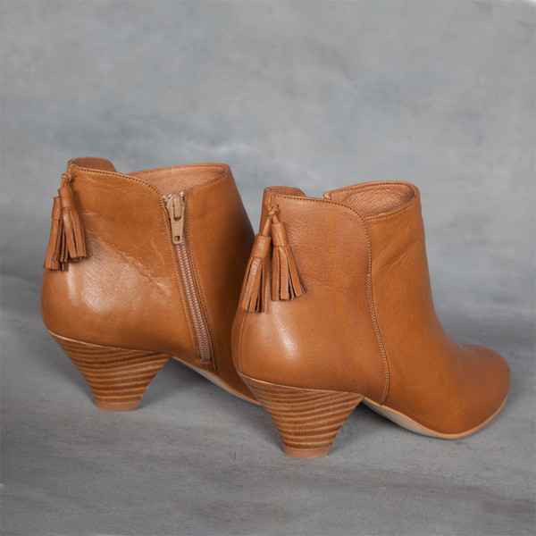 Sessun Barranco Tassel Ankle Boots in Camel Sessun Barranco Tassel Ankle Boots in Camel