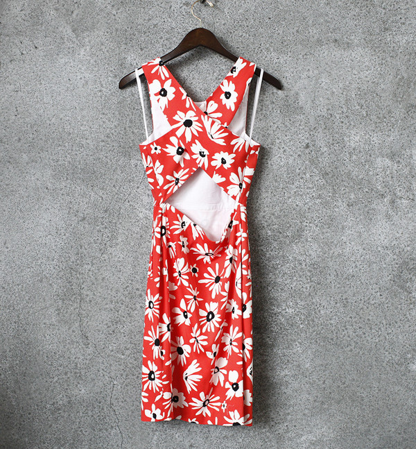 Blaire Dress with Painted Daisy Pattern Blaire Dress with Painted Daisy Pattern