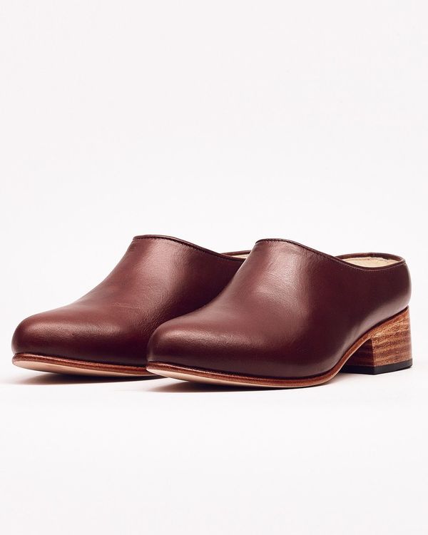Nisolo Sofia Slip-On Brandy 5 for 5 Nisolo Sofia Slip-On Brandy 5 for 5