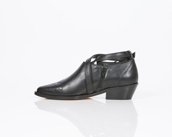 Maison Des Talons Scarlett Cowboy Bootie Maison Des Talons Scarlett Cowboy Bootie