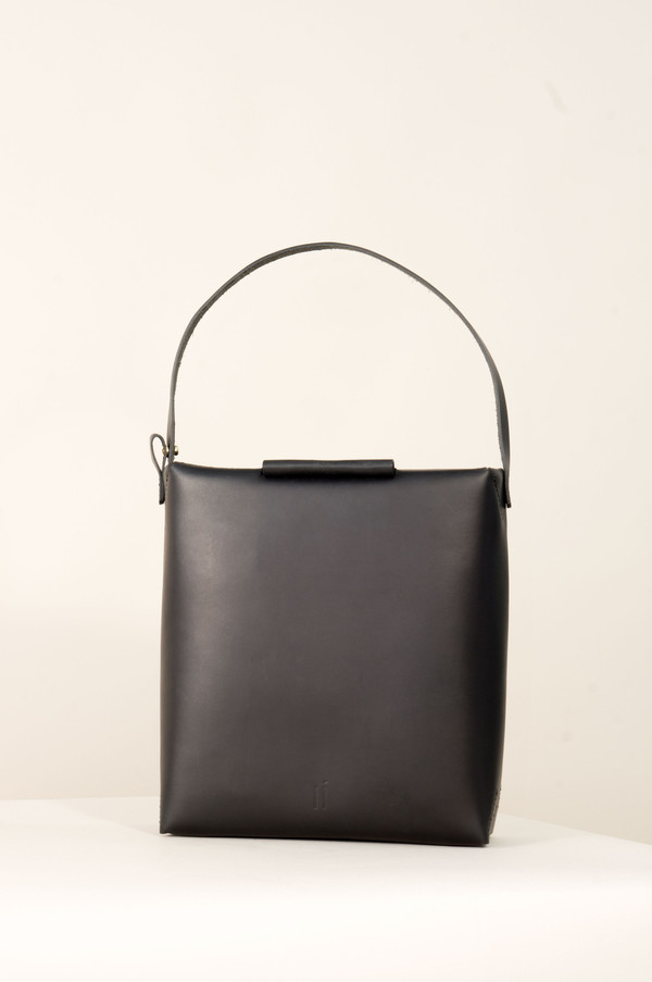 IALA DIEZ 8 - TROSA HANDBAG BLACK IALA DIEZ 8 - TROSA HANDBAG BLACK