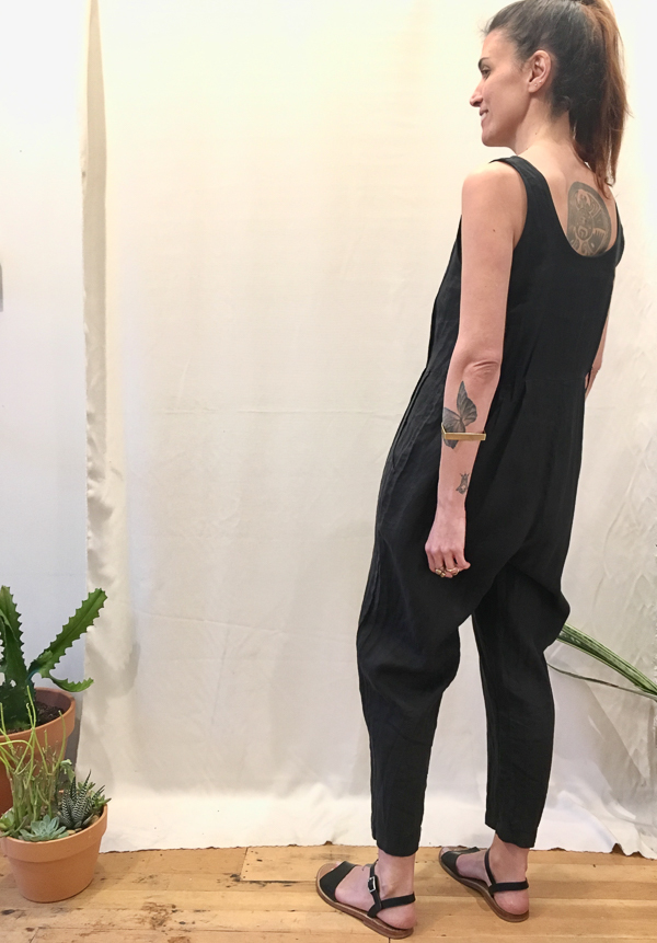 Black Crane overall Black Crane overall