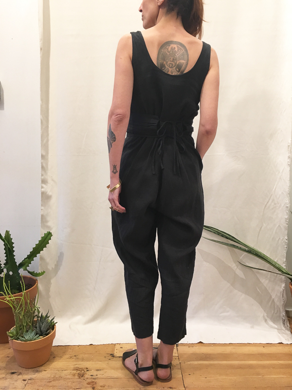 Black Crane overall Black Crane overall