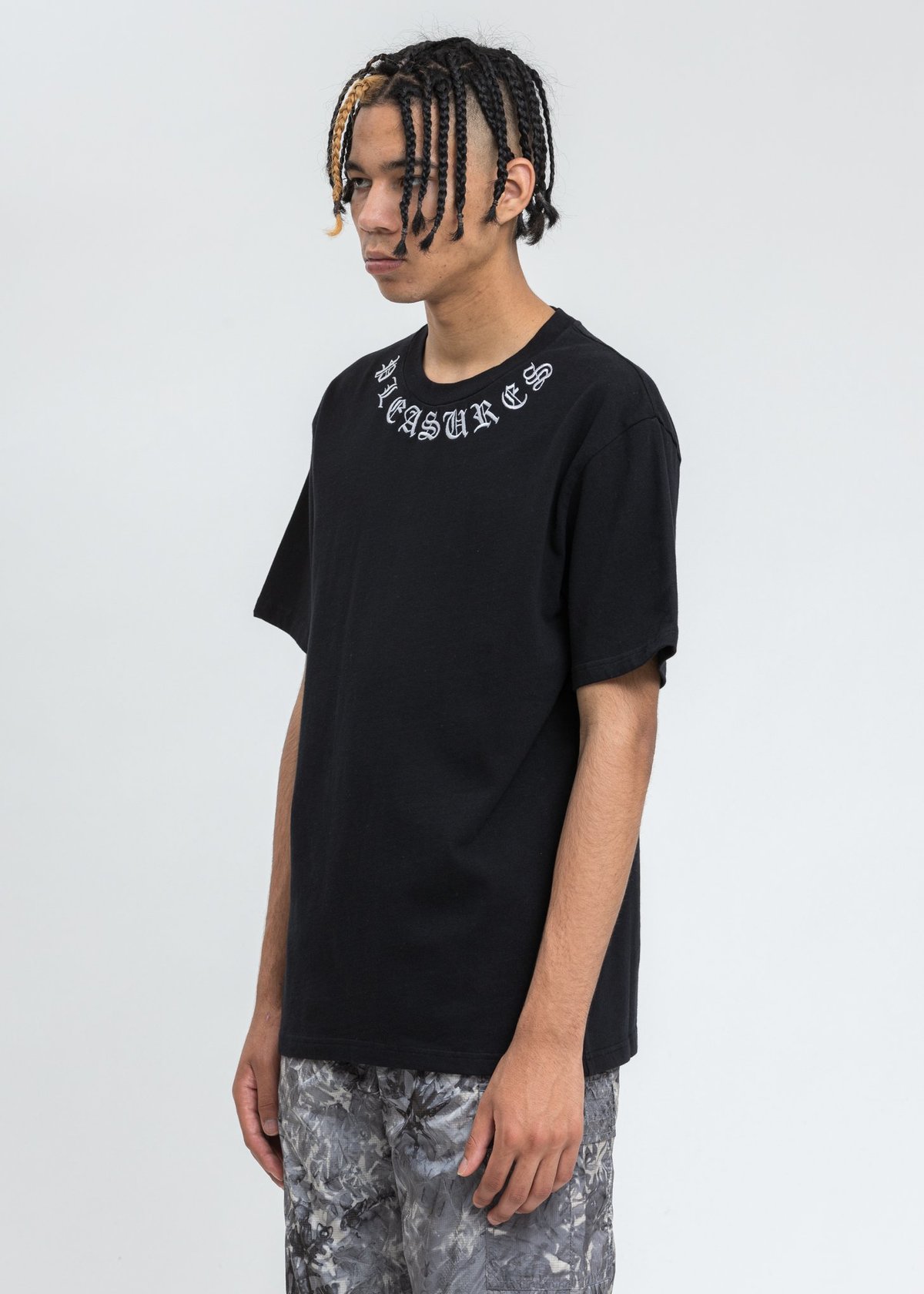 PLEASURES Memento Heavyweight T-Shirt 