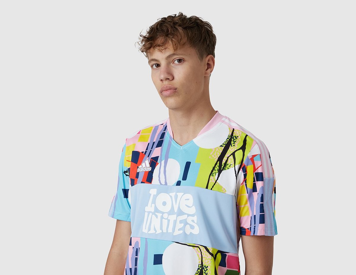 adidas Originals Love Unites Tiro 