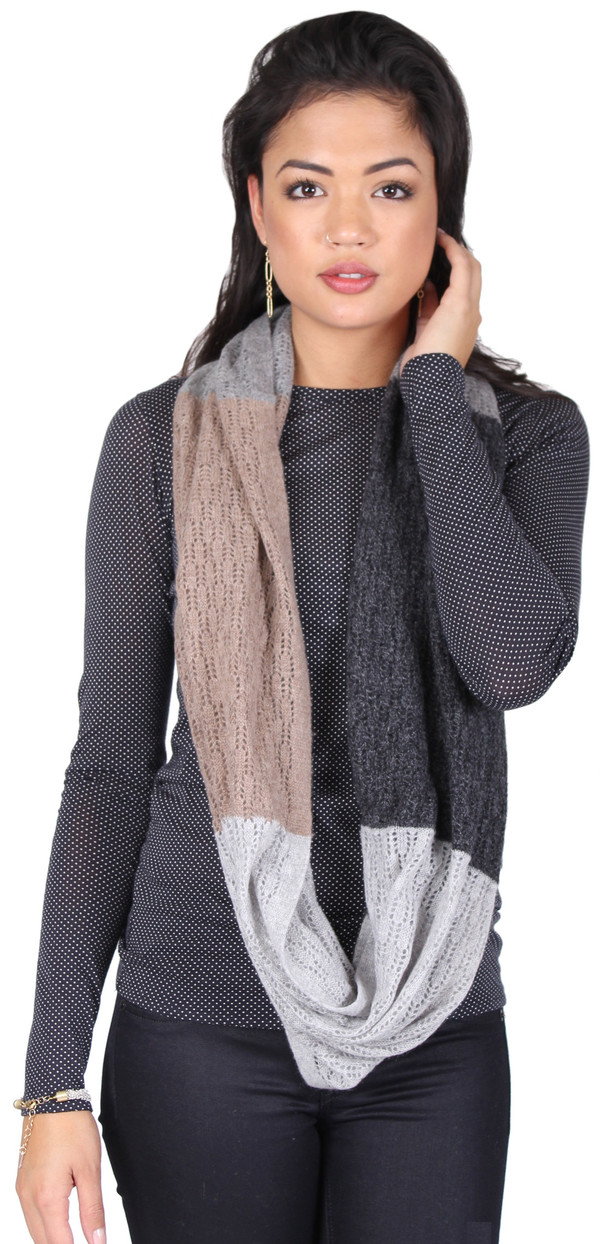 Quinn Hannah Color Block Snood in Coal Quinn Hannah Color Block Snood in Coal