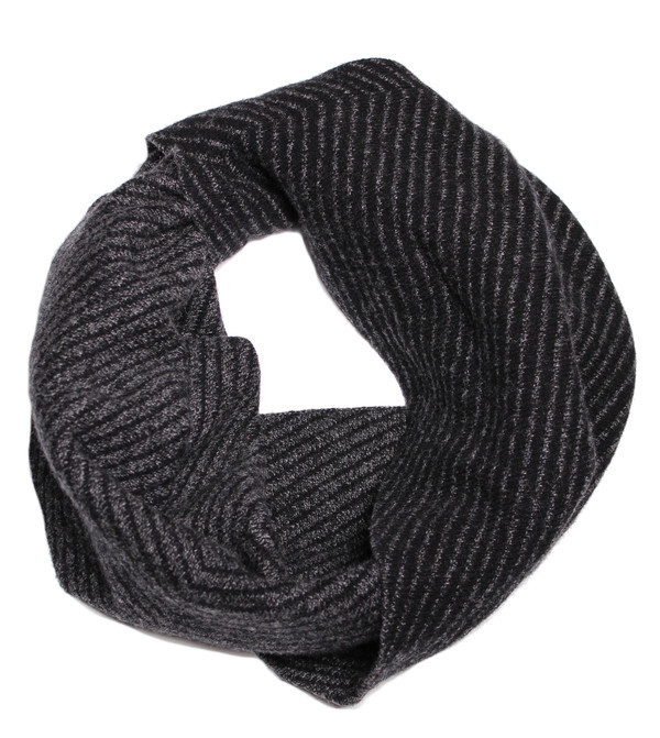 Quinn Jacquard Snood in Black Quinn Jacquard Snood in Black