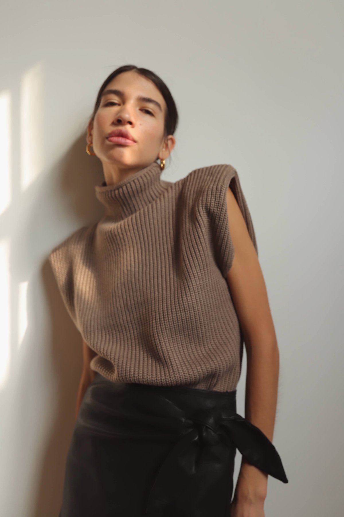 En Saison Shoulder Pad Pullover Sweater 
