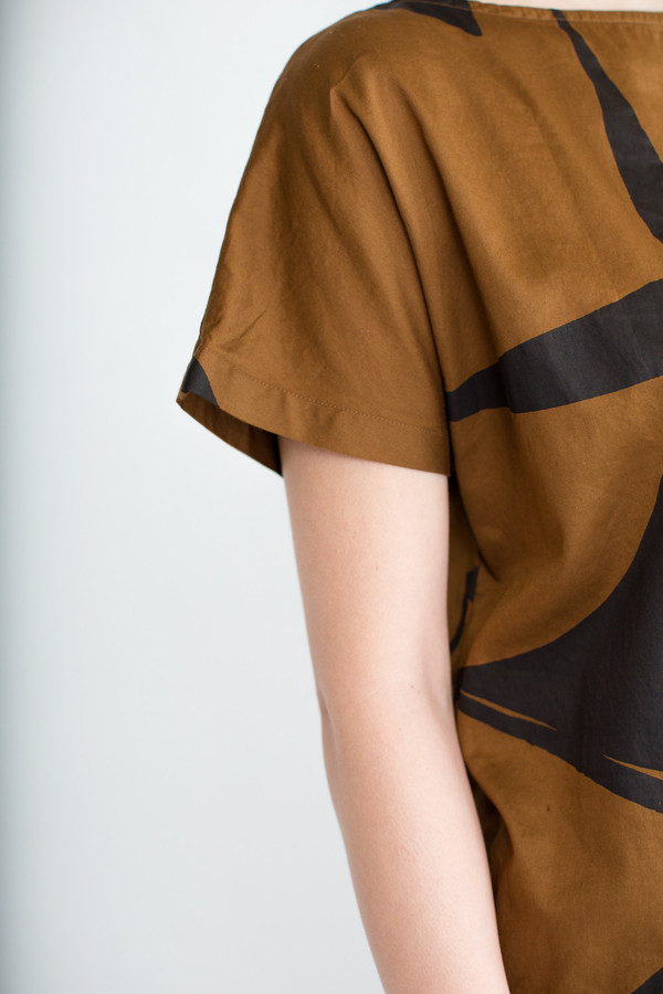Black Crane Boat Neck Top in Print B Black Crane Boat Neck Top in Print B