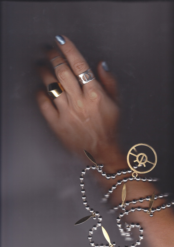 ALYNNE LAVIGNE - Eye Ring ALYNNE LAVIGNE - Eye Ring