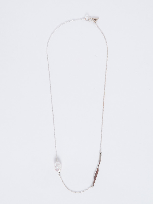 FARIS KESHI CUTOUT NECKLACE FARIS KESHI CUTOUT NECKLACE