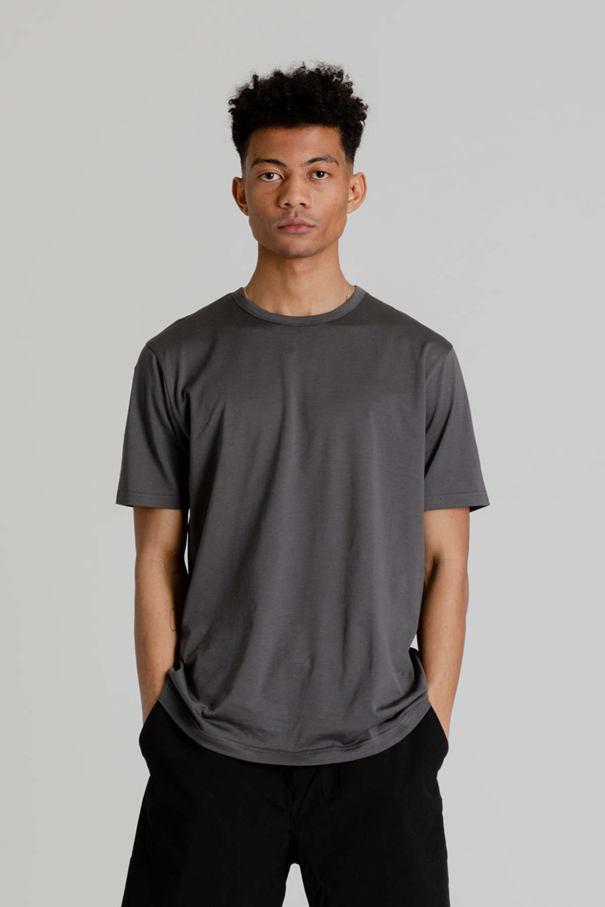 Sunspel Classic T-Shirt - Charcoal 