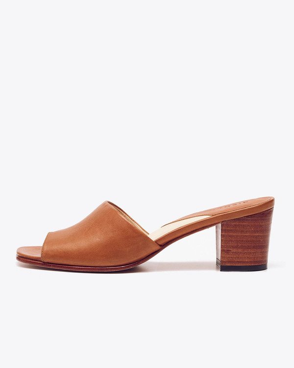 Nisolo Elizabeth Slide Honey Nisolo Elizabeth Slide Honey